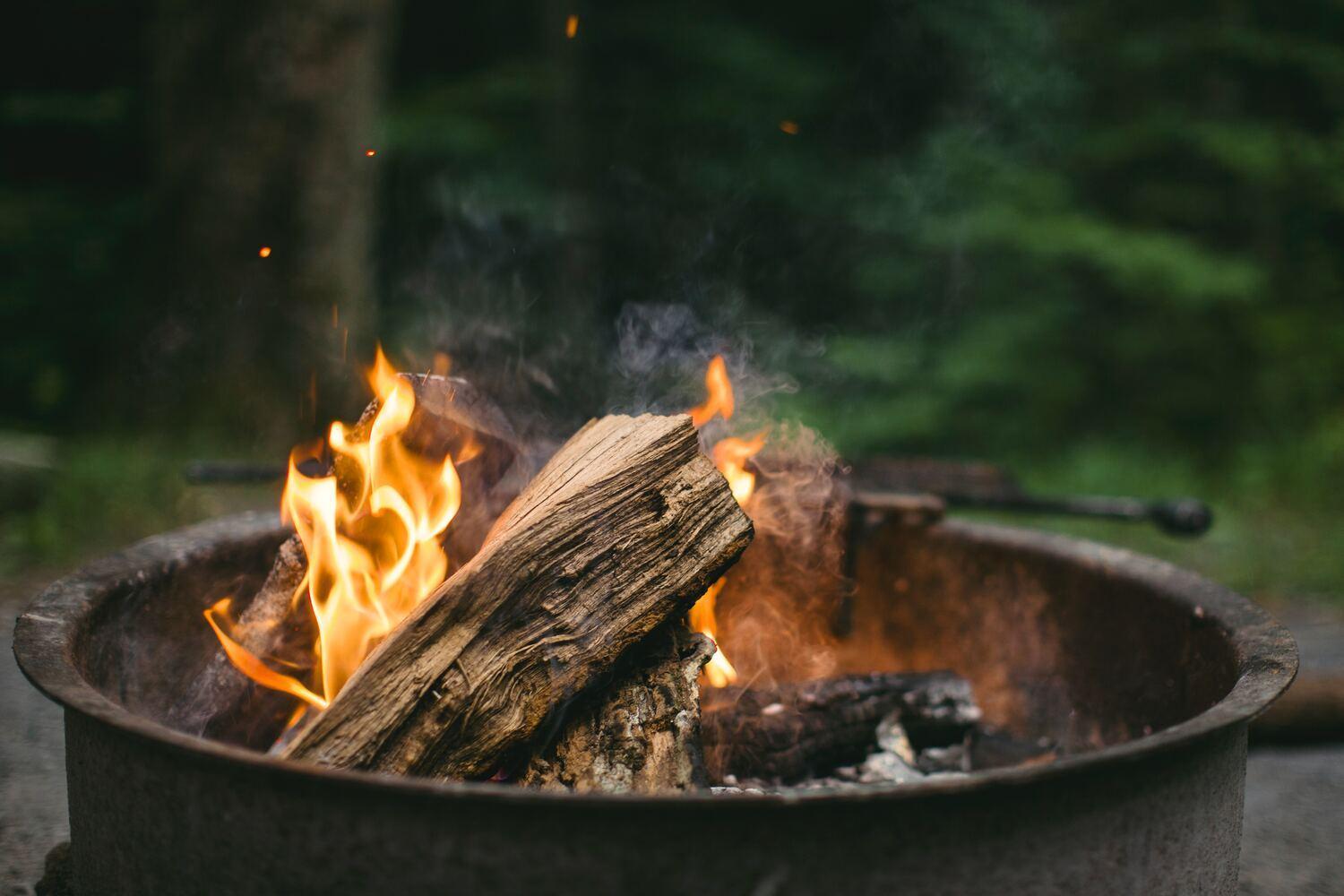 Couples Retreat: King Bed:Hot Tub:Firepit & More ブルーリッジ山脈 エクステリア 写真